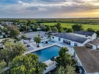 camping crin blanc - vue aerienne espace aquatique &copy; 2025 ccblanc