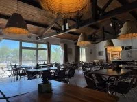 Camping Crin Blanc_Arles - restaurant &copy; 