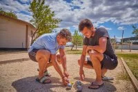 Camping Crin Blanc_Arles - terrain petanque &copy; 